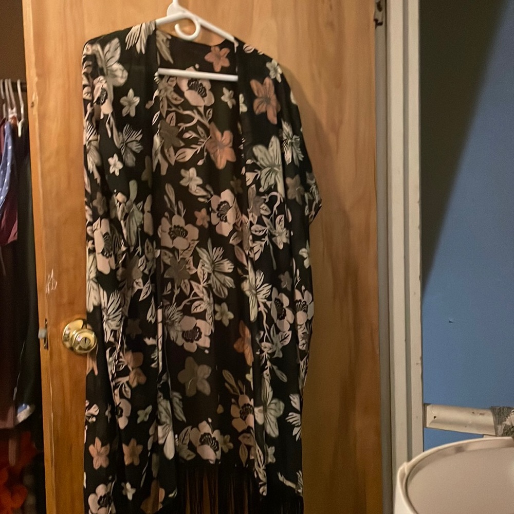 Floral shawl